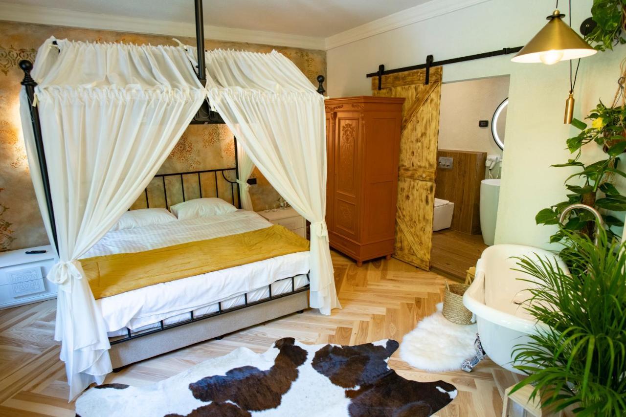Barrique Chambers Hotel Brasov Exterior photo